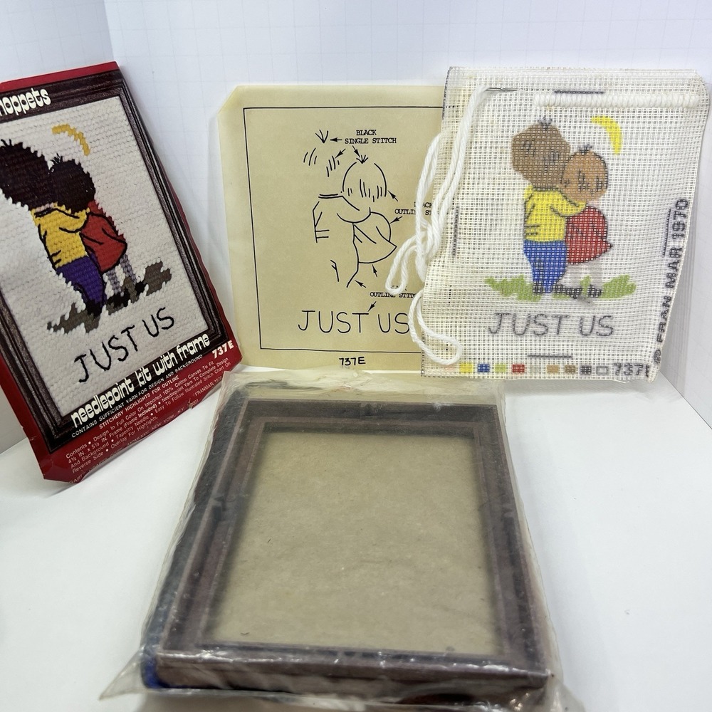 Vintage 1970 Moppets Just Us Needlepoint Kit USA Couple Sweet Loving - Picture 4 of 6